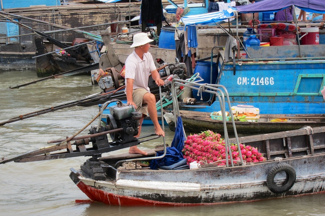 Floating market